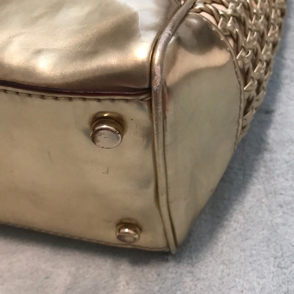 Kate Spade gold wicker pattern clutch w/ pockets - Picture 4 of 8